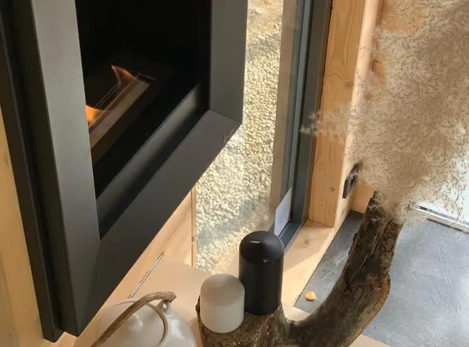 My Tree Warszawa, Macierowe Bagno Hotel