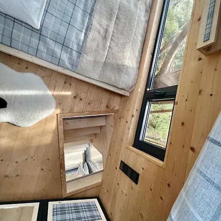 My Tree Warszawa, Macierowe Bagno Hotel