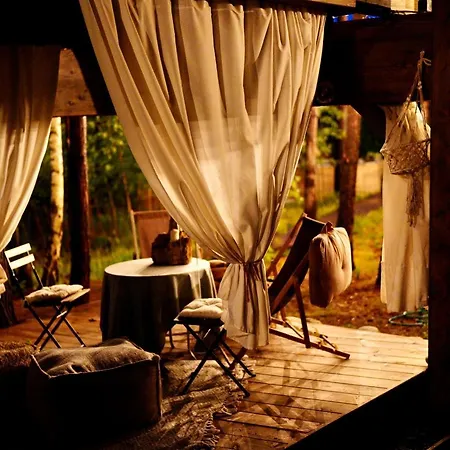 My Tree Warszawa, Macierowe Bagno Hotel