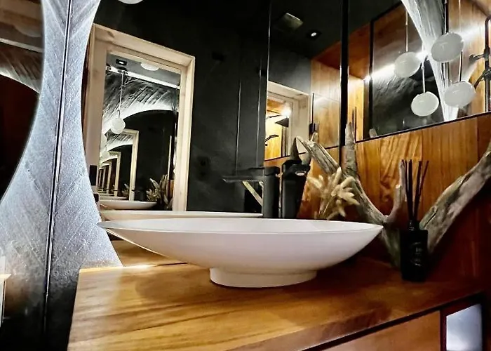 My Tree Warszawa, Macierowe Bagno Hotel *