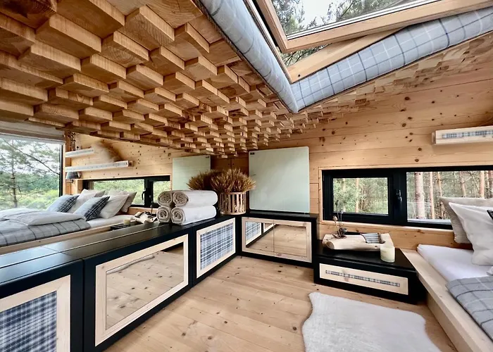 My Tree Warszawa, Macierowe Bagno Hotel *